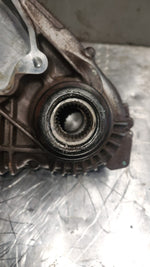 Bild in die Galerieansicht laden, 2011-2013 BMW X5 Transfer Case 7643758 E70 E71 X5 X6 ATC45L