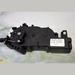 Bild in die Galerieansicht laden, 2012-2018 Mercedes-Benz CLS550 Trunk Lid Latch Lock Actuator A 204 750 0060 W212