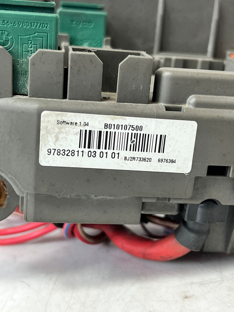2007-2013 BMW X5 E70 and X6 E71 E72 Power Distribution Fuse Box 6976384 OEM 