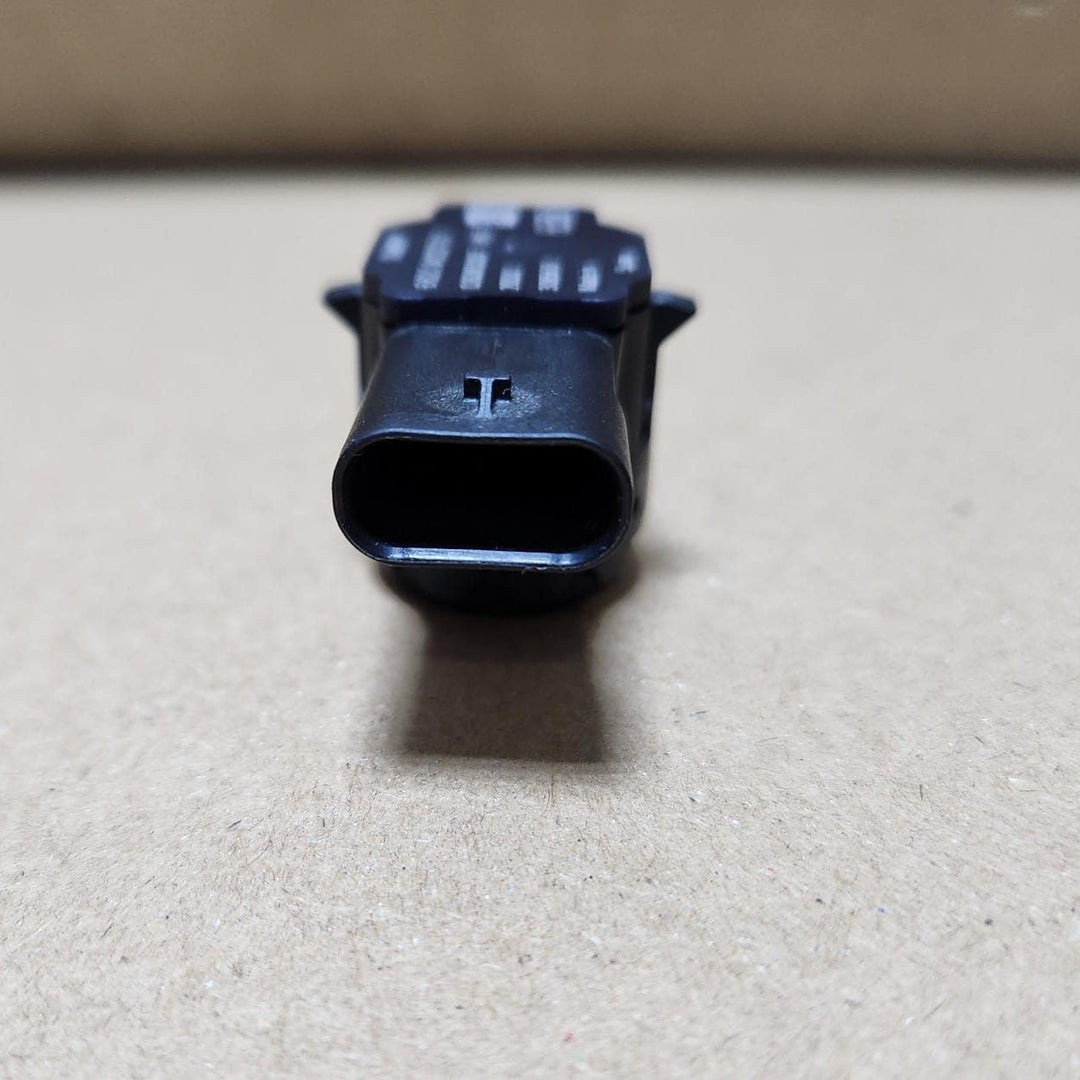 Genuine BMW Park Ultrasonic Sensor 9472277. F40 F44 G20 G11 G12 F91 G15