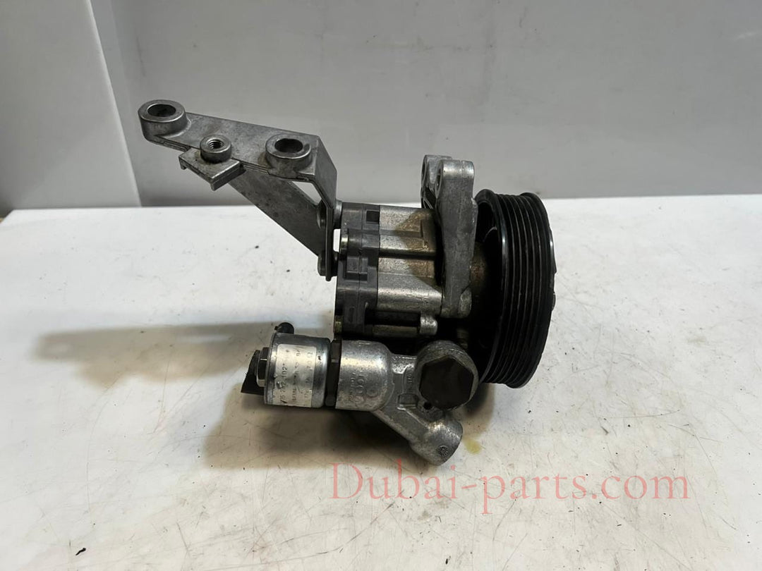 2008-2010 BMW 528i E81 E87 E90 E91 N52B25 2.5P Power Steering Pump 7539015 OEM