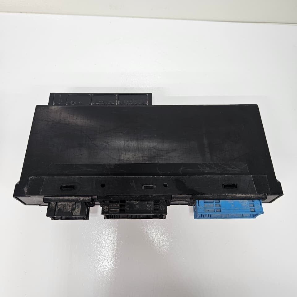 BMW F10 F11 F12 F13 5 6 series ELECTRONICS BODY CONTROL JUNCTION BOX V12 9288418