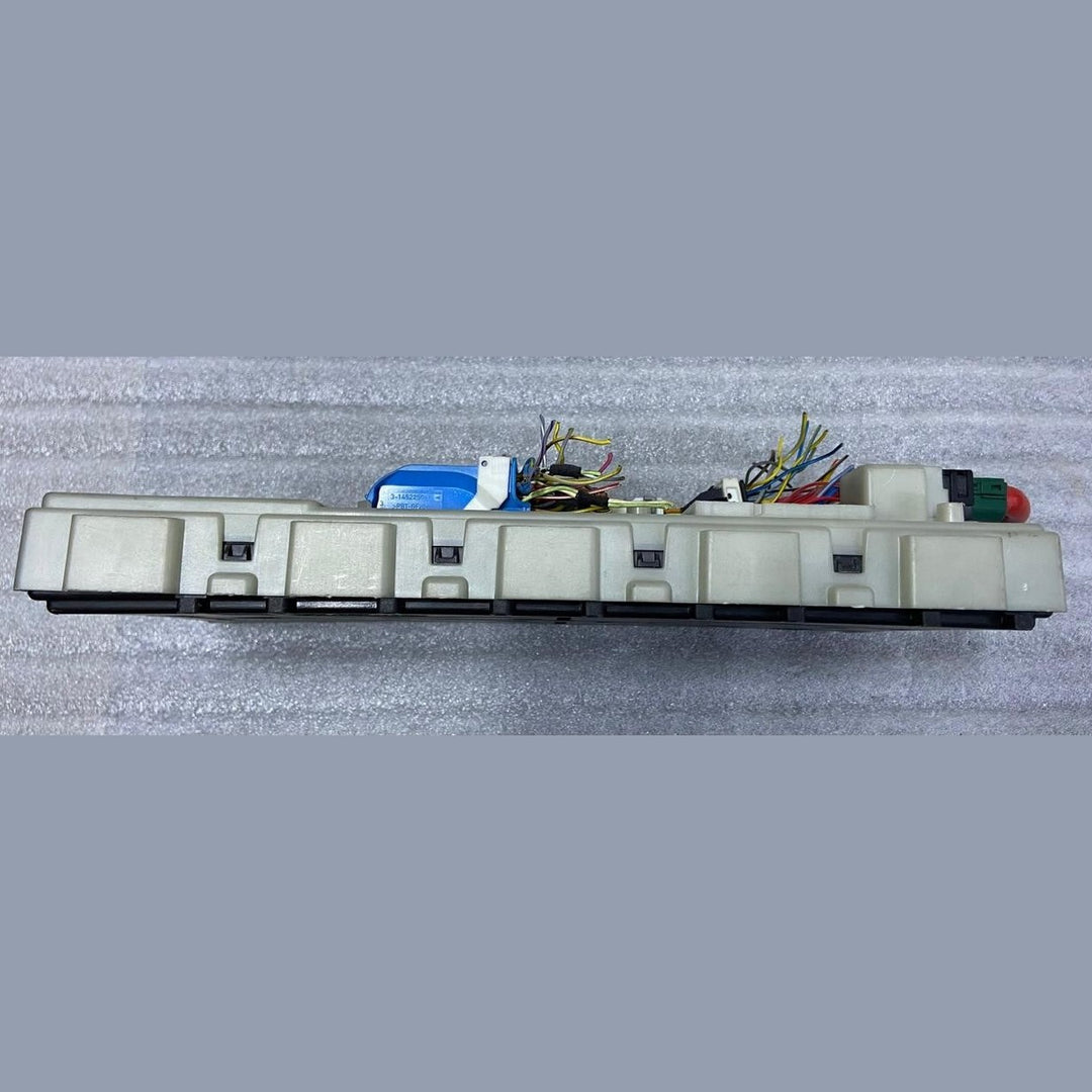 OEM BMW G30 G31 B47 Body Control Comfort Module Unit FEM BDC ECU V04 6994548 RHD