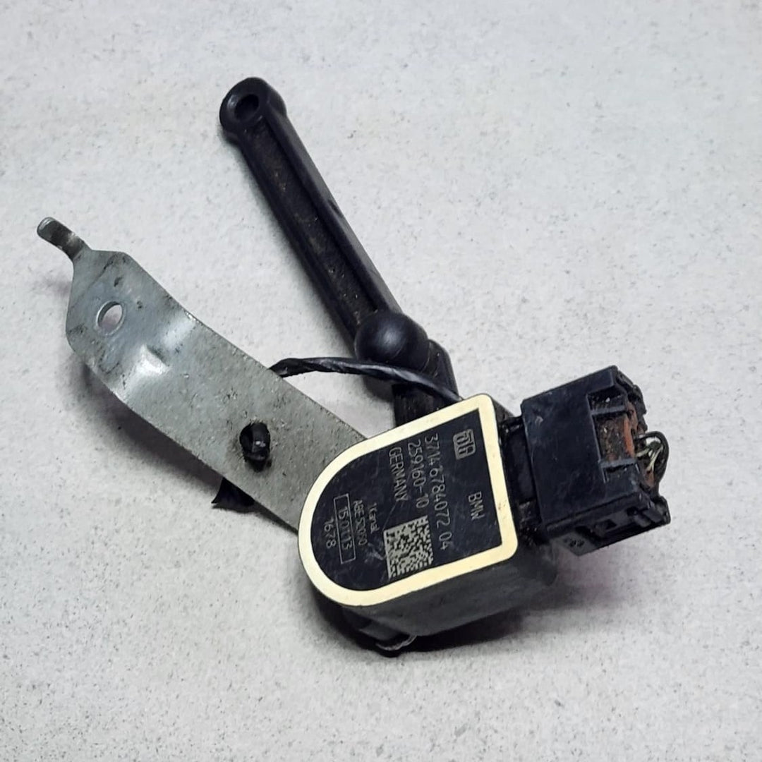2011-2016 BMW 528i Height Level Sensor 6784072 K1600GT K1600GTL and 1 Series F20