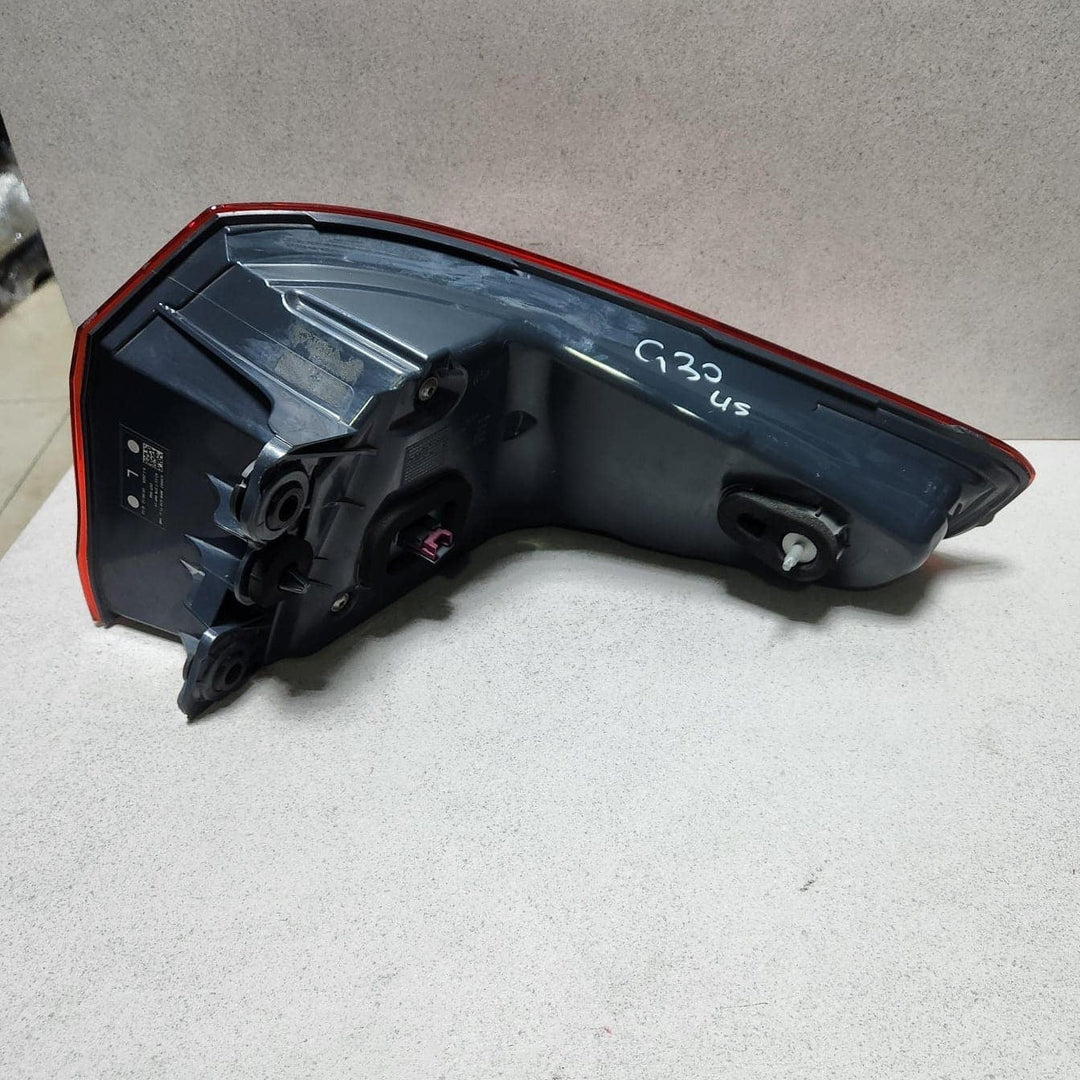2017-2023 BMW 530i Left Outer Tail Light 7376469 530i 540i 530e M5 G30 F90