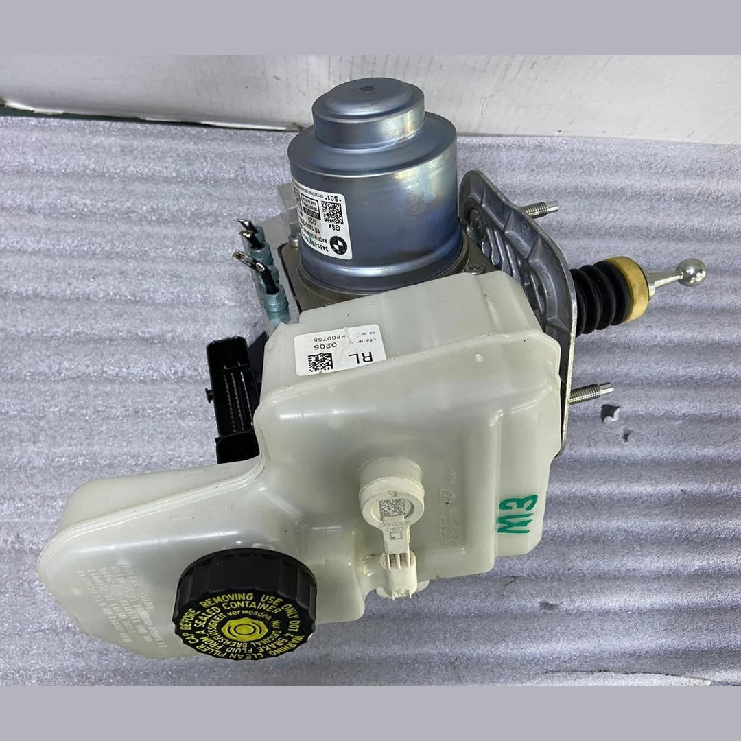OEM BMW M3 G80M4 G82 G83 ABS Pump Modulator Controller Reservoir 7907545 7907546