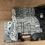Bild in die Galerieansicht laden, BMW E90 320I LCI GM Transmission Control Mechatronic Valve Body 6HP2I 0260550042