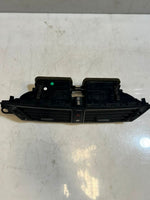 Bild in die Galerieansicht laden, 2012-2015 BMW X1 E84 FRONT CENTER Dashboard Air Vent 9258354 OEM