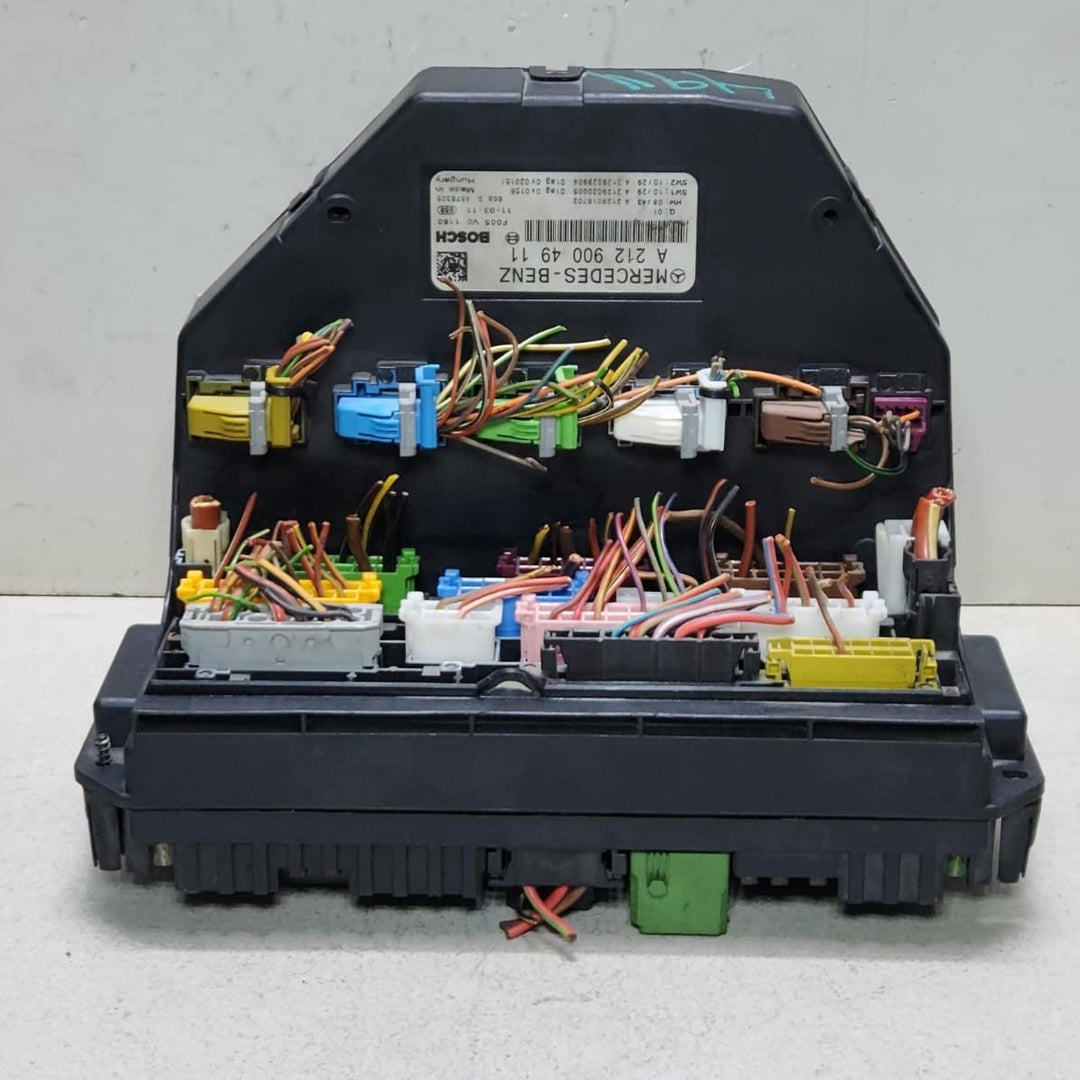 2012-16 Mercedes E200 Front SAM Fuse Box Control Module A2129004911 E-Class W212