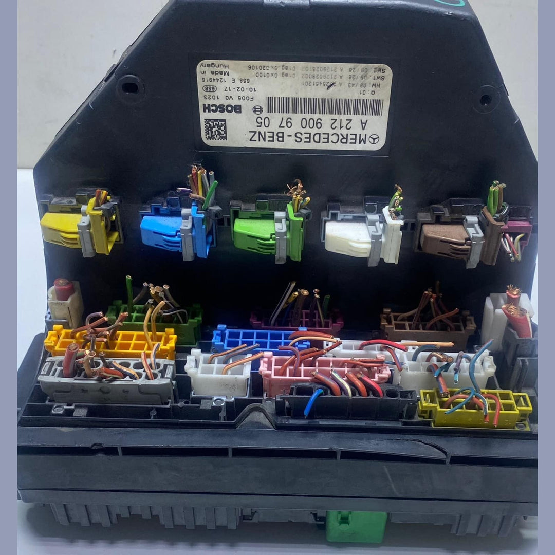 2010-2013 Mercedes-Benz C200 Front Sam Fuse Box Control Module A2129009705