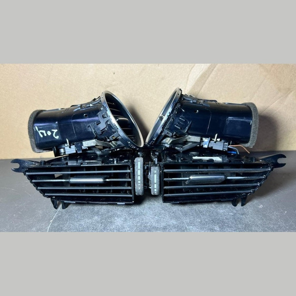 12-14 Mercedes W204 C300 C250 Front Center Dashboard  Heater A/C Air Vent Set