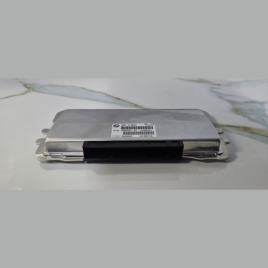 OEM BMW 7 F01, F02 2014 Dynamic Suspension Control Module Unit 6866455