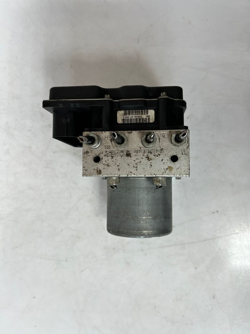 2010 BMW X1 E84 ABS Brake Pump Hydraulic DSC Module Braking Unit 6798991 OEM