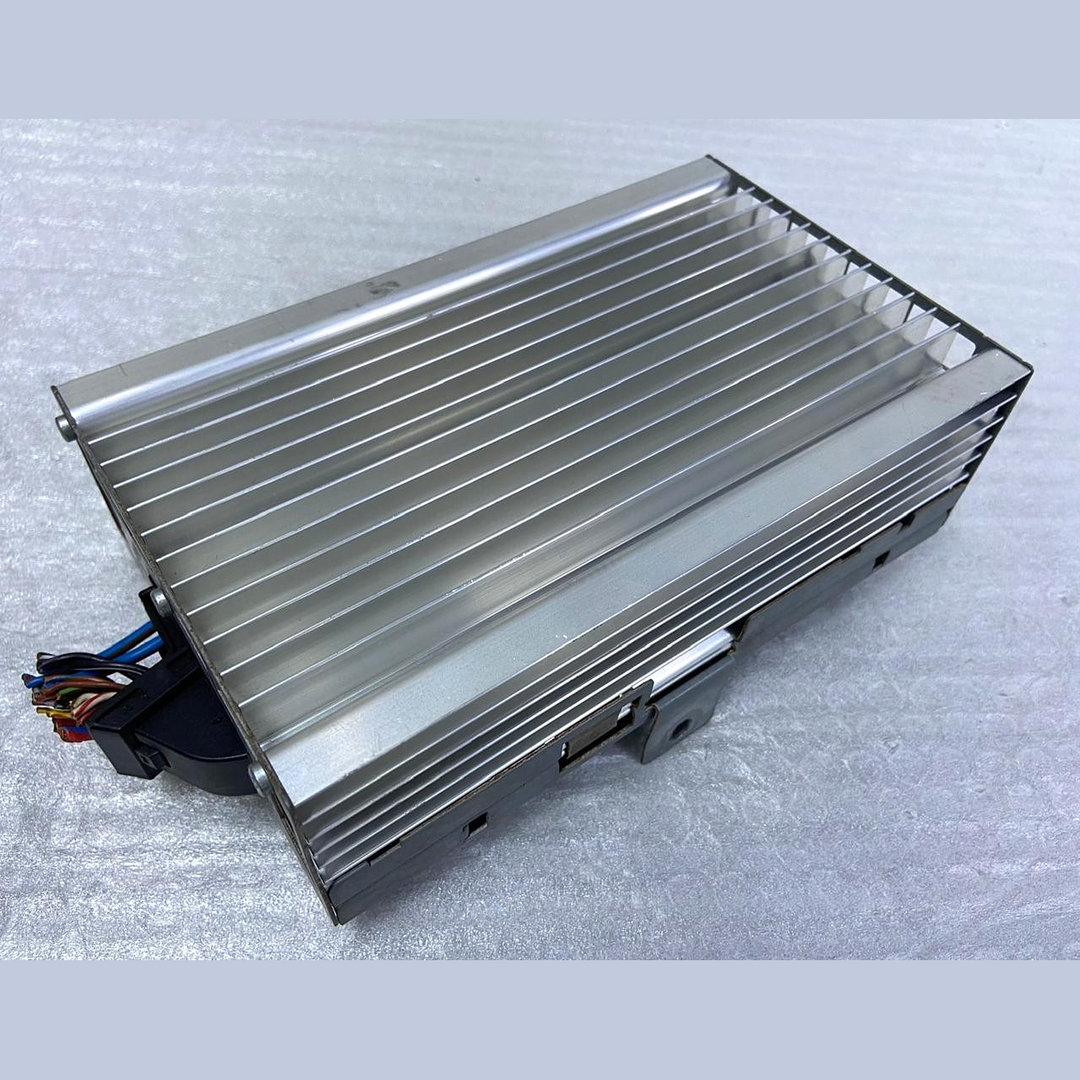OEM BMW 5 SERIES F10 RADIO SOUND AMPLIFIER 9266356 HARMAN KARDON