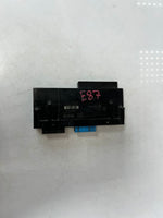 Bild in die Galerieansicht laden, BMW E87 E90 E91 E92 E93 JUNCTION BOX BODY CONTROL 6971960 OEM