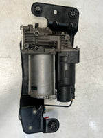 Load image into Gallery viewer, 2006-2014 BMW X5 E70 X6 E71 E72 Air Suspension Compressor AIR SUPPLY 6789938 OEM