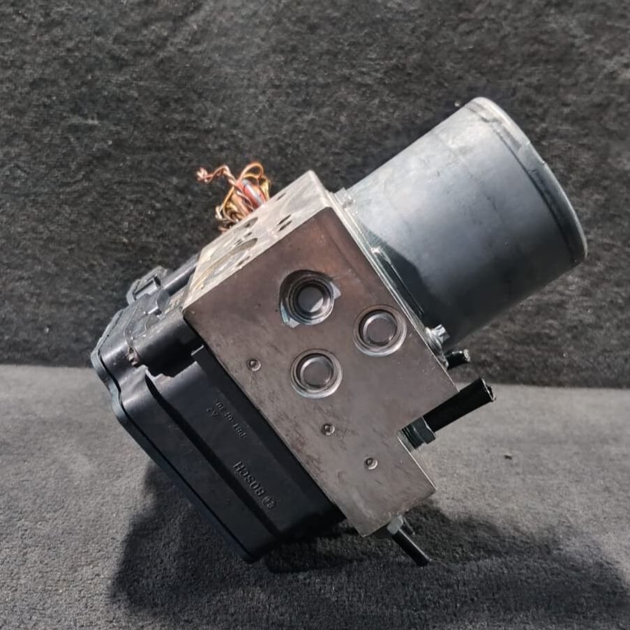 BMW F07 DSC ANTI BREAKING SYSTEM PUMP BREAK HYDRO CONTROL UNIT MODULE - 6853400