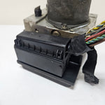 Bild in die Galerieansicht laden, 2000-2006 BMW X3 E83 ABS Pump Control Module 6773012 USED