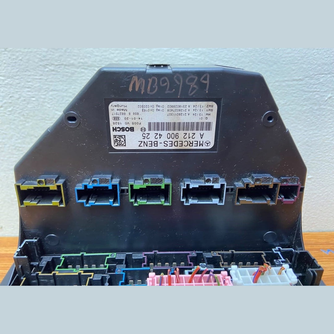 Mercedes-Benz Sam Control Module Front Integrated Fuse A2129004225 E-Class W212