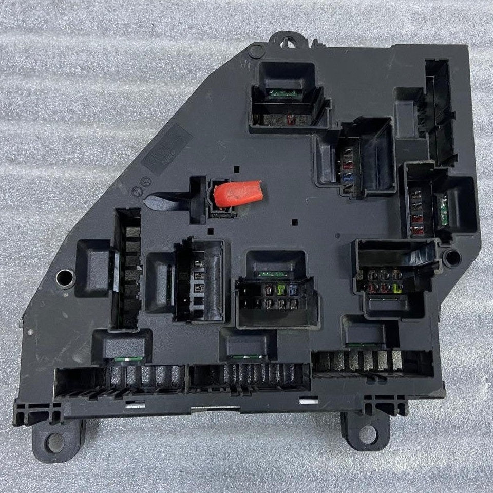 OEM 09-15 BMW F01 750Li 750i Rear Fuse Power Distribution Block Box 9210857