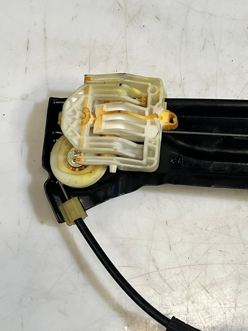 2008-2014 BMW X6 E71 RIGHT Rear Window Regulator With Motor 7179602 OEM