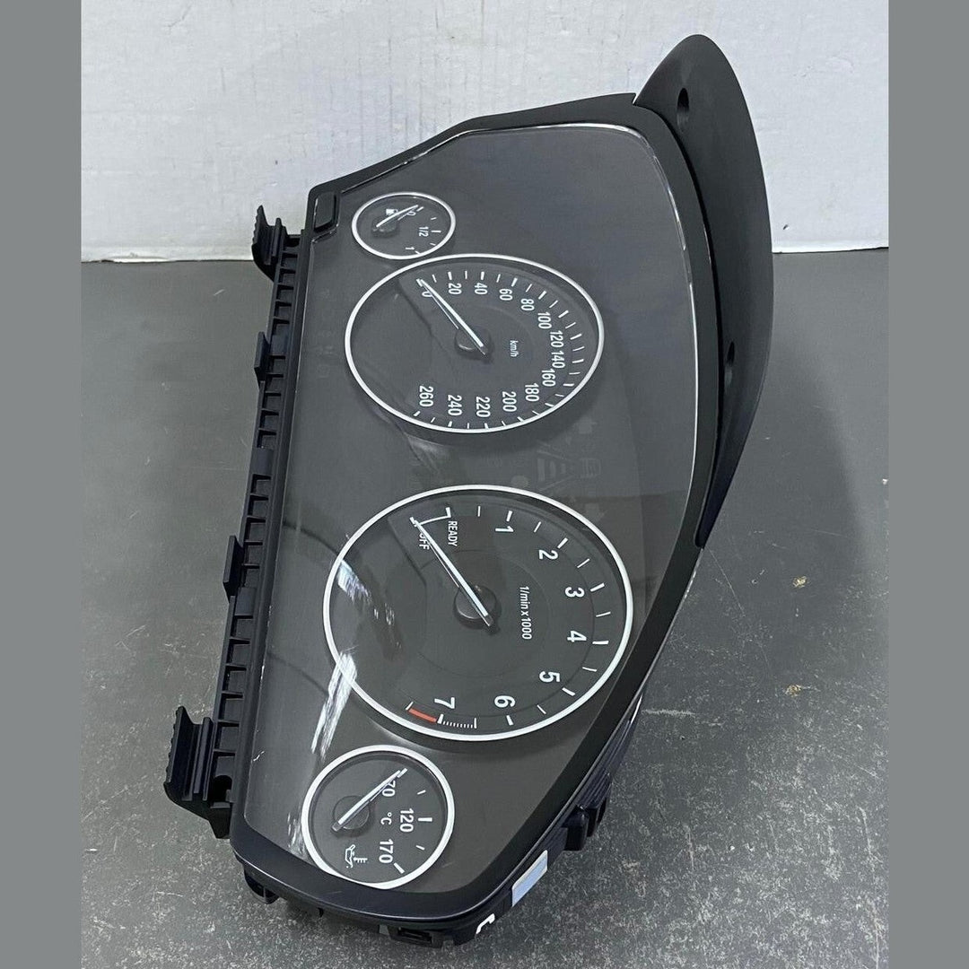 OEM BMW F30 F31 F32 F33 Speedometer Instrument Cluster KMH 9285637