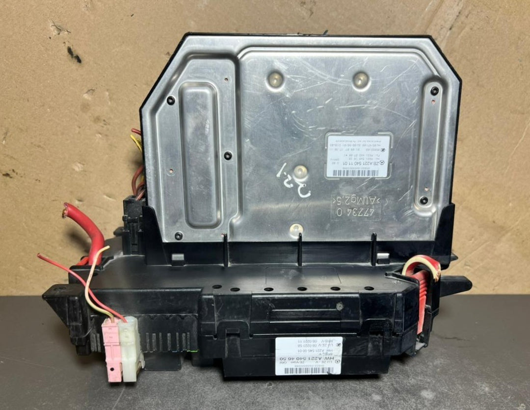 Mercedes W221 S-Class Front Fuse Relay Box SAM Control A221 5404650 A221 5401101