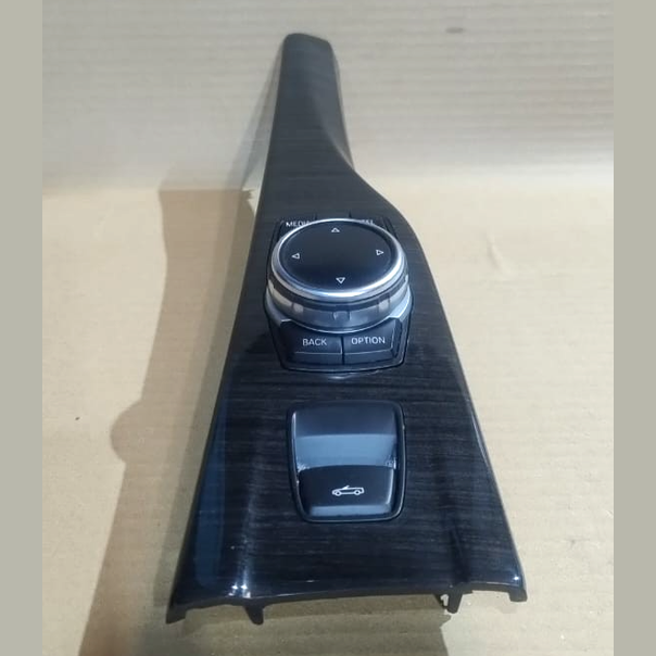 BMW F33 RHD  CENTER CONSOLE IDRIVE CONTROLLER TRIM 9350723 &  9232072