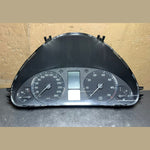 Bild in die Galerieansicht laden, 03-06 Mercedes-Benz W203 C-Class Instrument Cluster Speedometer A203 5408747 OEM