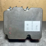 Bild in die Galerieansicht laden, 13-16 Mercedes W212 E-Class ABS Anti Lock Brake Pump Module A212 4311948 OEM