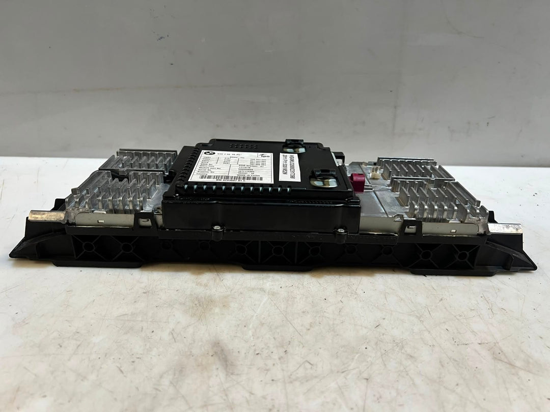 2011-2013 BMW 5 Series F10 and F11 528i Central Information Display 9243897