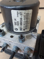 Load image into Gallery viewer, 2013 BMW F30 F31 F32 F20 F21 F22 328i ABS/DSC Hydraulic Pump Module 6862247