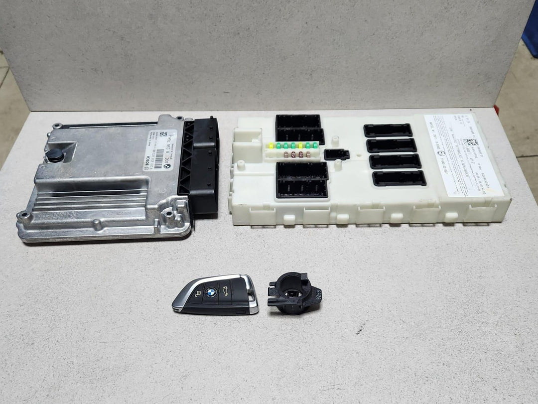 BMW Engine Control Unit 8598760 X5 F15 2.5 B47D20D TWIN TURBO DIESEL ECU SET 