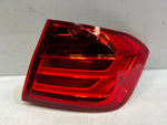 Bild in die Galerieansicht laden, BMW 3 Series F30 Tail Light Right Outer Right Rear 7372784 ECE OEM