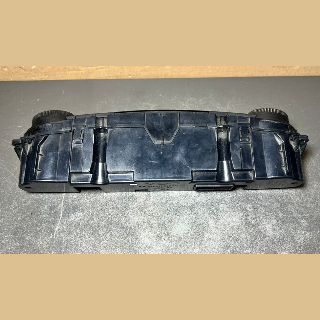 04-10 Mercedes-Benz W219 CLS A/C Heater Climate Control Panel A219 8300285