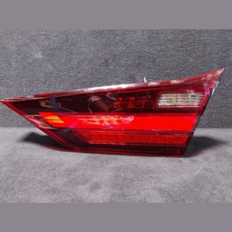BMW  F40 SERIES  1 SERIES F40 Rear light in trunk lid, right  7450652