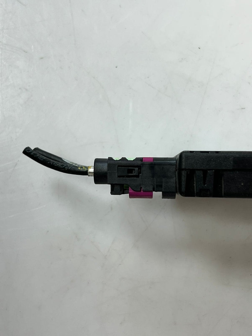 BMW F45 2 Series Active Tourer Antenna Amplifier AM/ FM 9286370 OEM