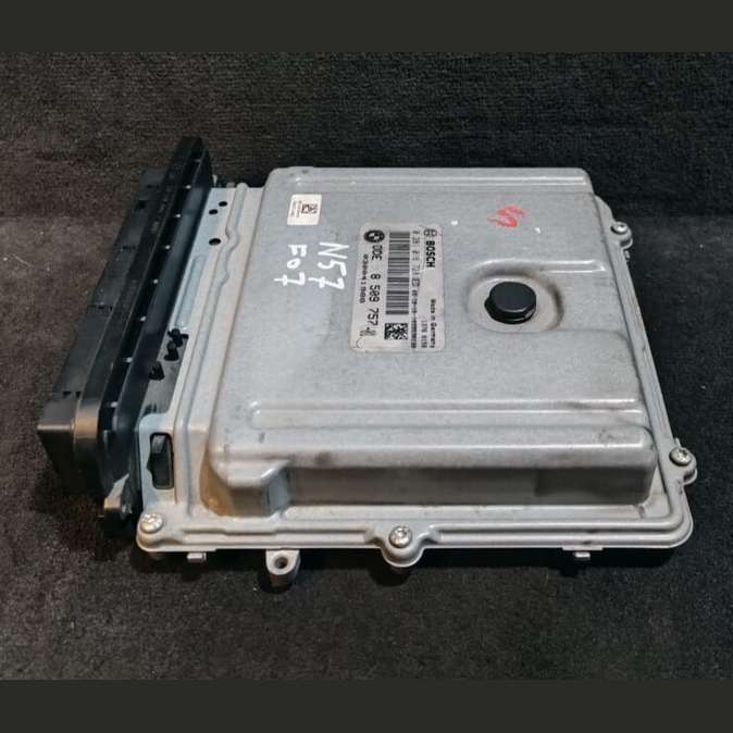 BMW 5 7 SERIES F01 F02 F10 F07 N57D30A ENGINE CONTROL UNIT ECU ONLY -  8509757