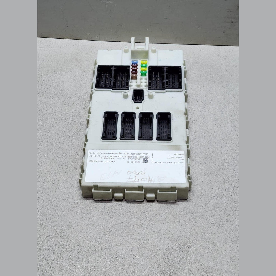 2012-2015 BMW 118i Engine Control Unit 8638198 F20 F30 OEM