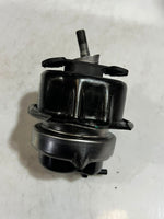 Load image into Gallery viewer, 2007-2013 BMW X5 E70 and X6 E71 3.0L BEARING RUBBER Engine Mount 6795418