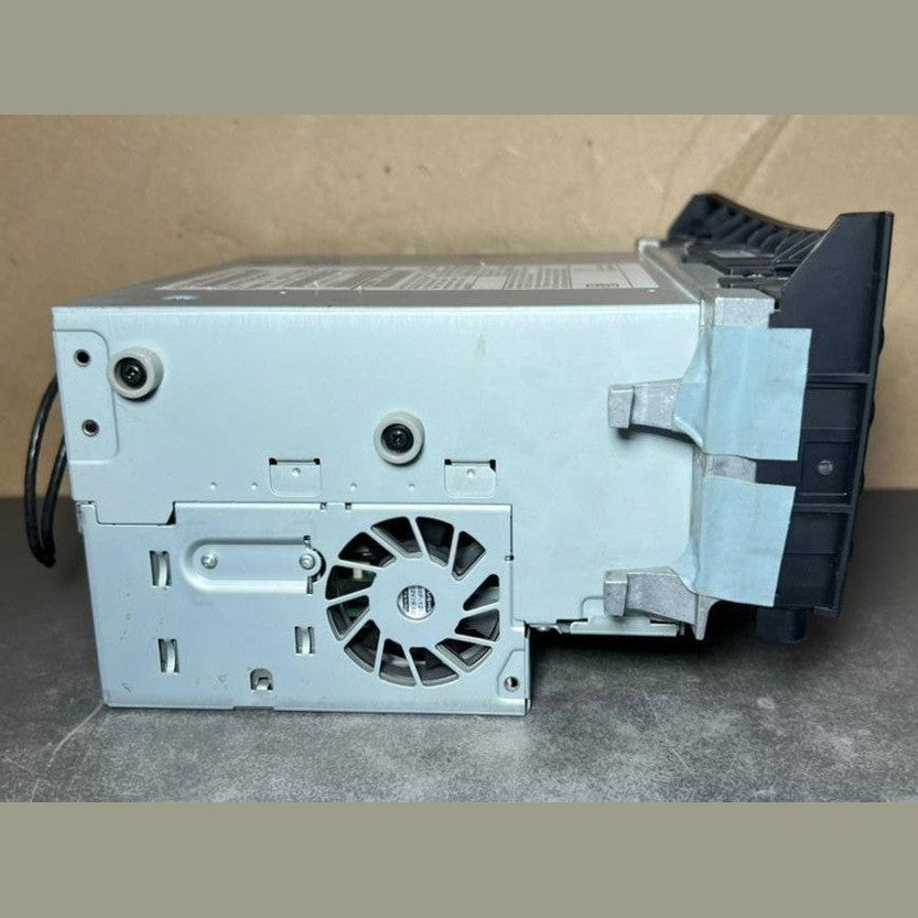 Mercedes W218 Navigation Command Radio Audio Head Unit CD Player A218 9008702