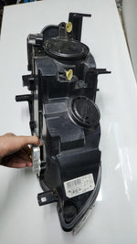 Bild in die Galerieansicht laden, 2008-2014 BMW X6 Xenon Headlight 7179935 X6 E71 OEM ECE LHS