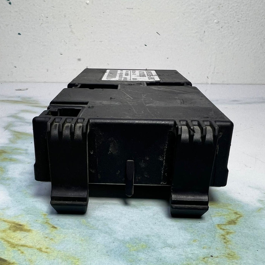 2004 Mercedes-Benz E-Class W211 E55 AMG Seat Heating Control Module A211 8202685