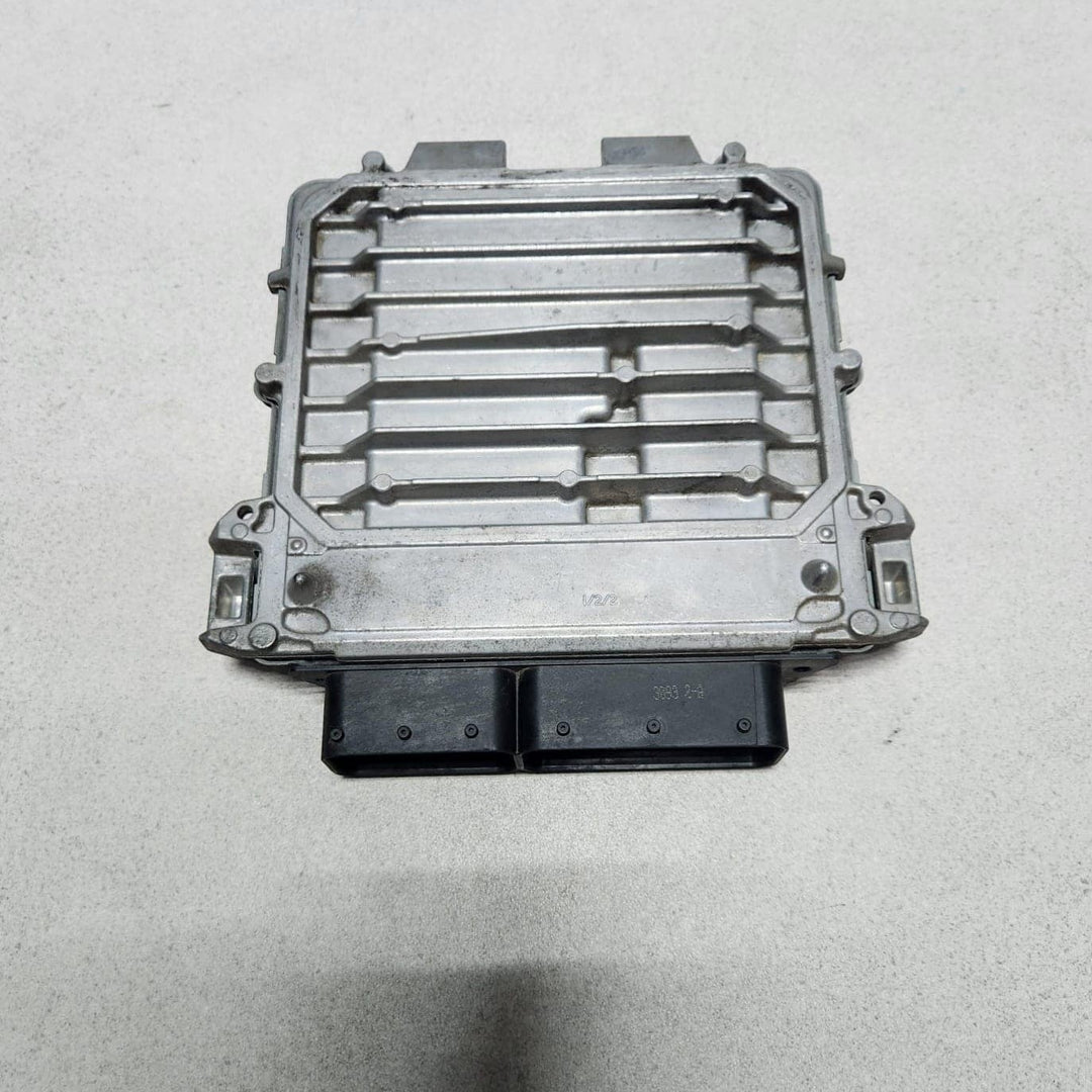 2010-2016 Mercedes-Benz E300 Engine Control Unit A6421508900