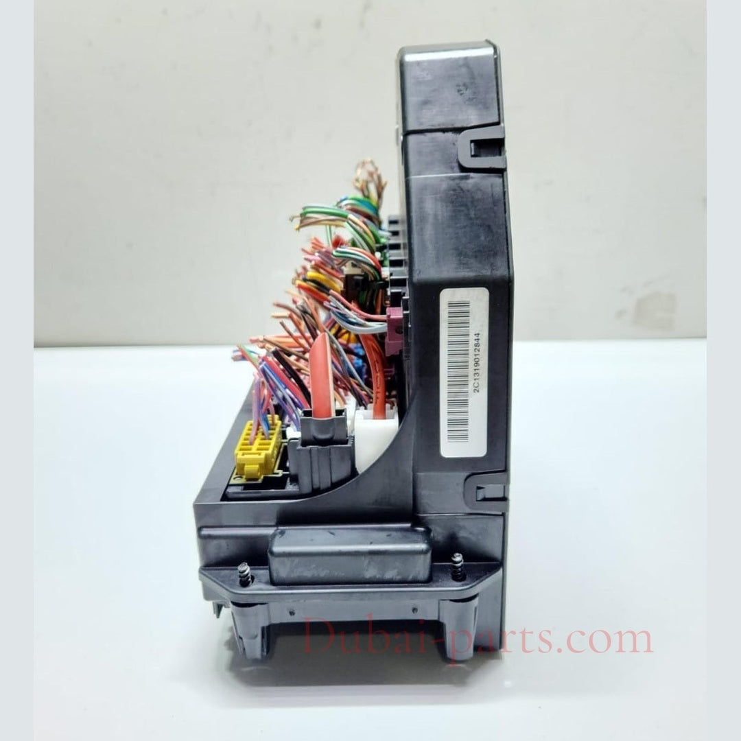 10-16 Mercedes-Benz W212 W204 Front SAM Module Relay Fuse Box A212 9006824 OEM