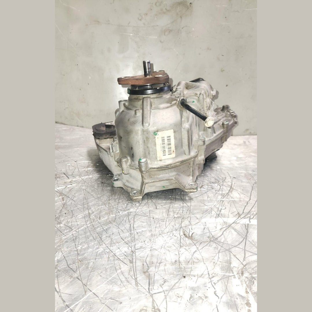 2011-2013 BMW X5 Transfer Case 7643758 E70 E71 X5 X6 ATC45L