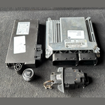 Load image into Gallery viewer, BMW X5 E70 E60 3.0L M57 ENGINE CONTROL UNIT MODULE DDE ECU  SET - 7809944