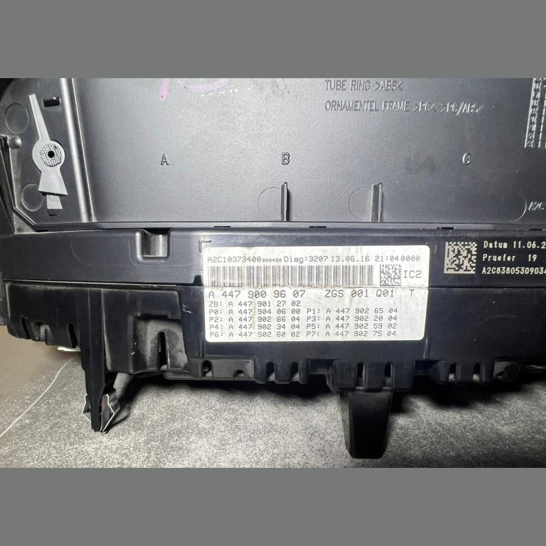2014-2015 Mercedes-Benz W447 Vito Instrument Cluster Speedometer A447 9009607