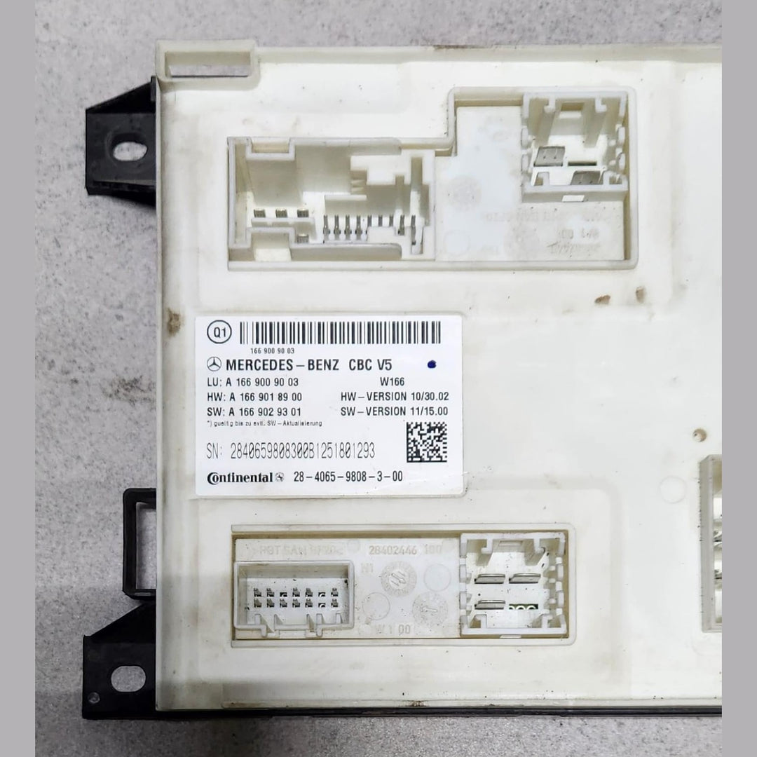 2012-2015 Mercedes-Benz ML350 Signal Acquisition Actuation Module A1669009003