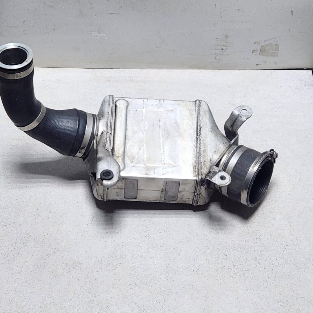 2008-2019 BMW X6 Intercooler 7575406 F01 F02 F04 F10 E70 F15